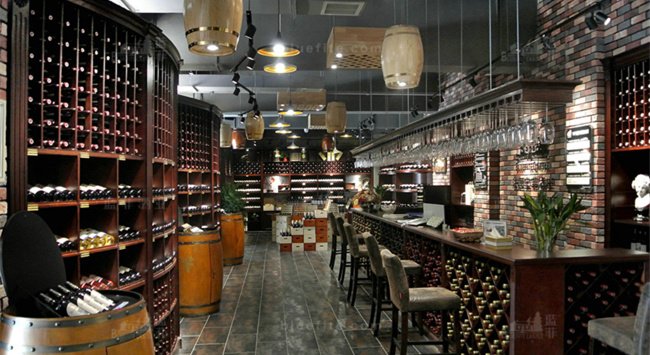 加盟紅酒專賣店賺錢(qián)嗎?